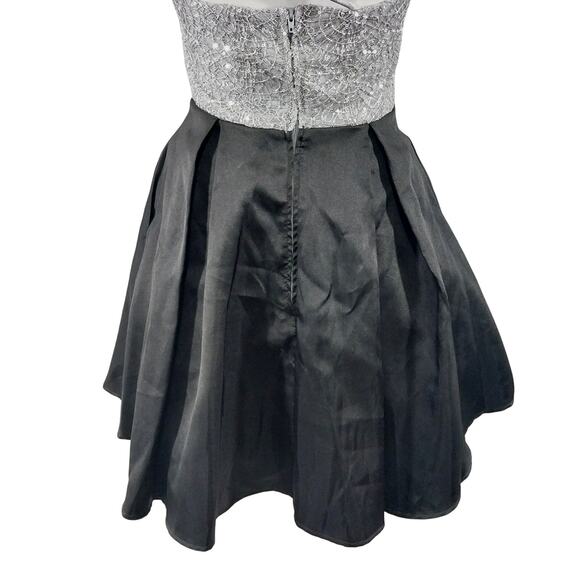 B. DARLIN! LUXE BLACK SATIN & SILVER SEQUINNED HALTER TIE BODICE DRESS! SZ 5/6 - Picture 8 of 11
